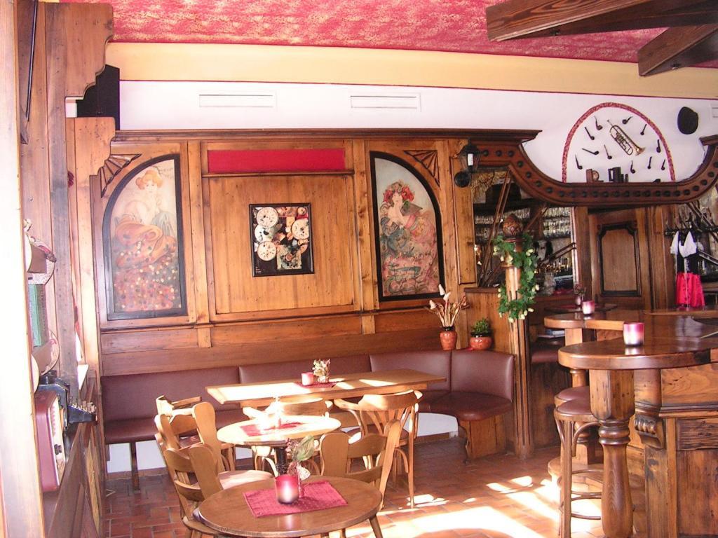 Hotel Sternen Lenzkirch Esterno foto